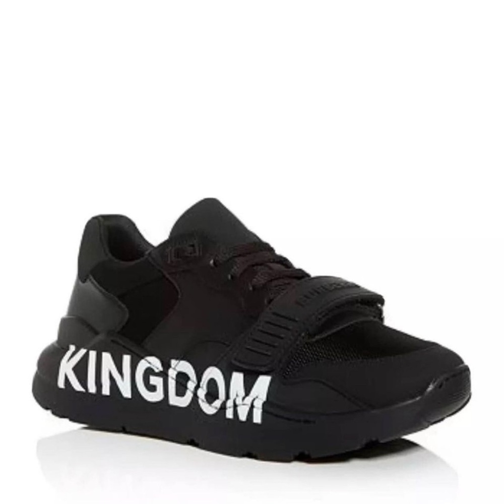 100 % authentic Burberry kingdom low top sneaker
